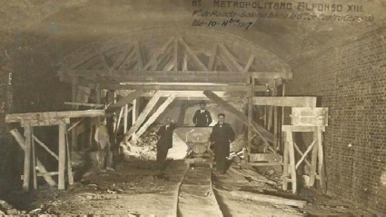 Estado de las obras del metro hacia el año 1918 con el túnel de Cocheras terminado
