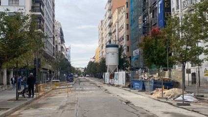Imagen de la calle Gamazo en obras, todavía sin asfaltar
