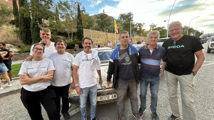 Imagen, con Santos Patón a la cabeza, del equipo que ha completado con éxito el Spain Classic Raid.