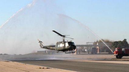 Último vuelo de un helicóptero UH-10 del Ejército de Tierra