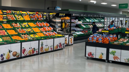 Imagen del supermercado a donde le lleva el ascensor a Natalia.