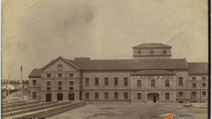 Imagen antigua de la Azucarera de Aragón