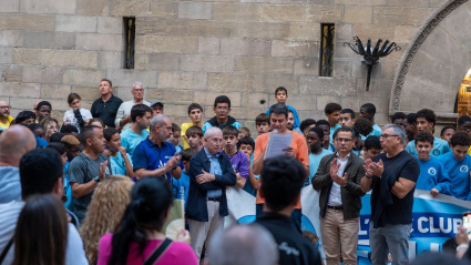 Lectura del manifest davant de l'Ajuntament de Lleida