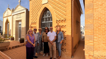 Visita al cementerio
