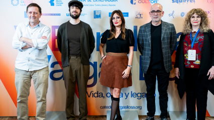 David Uclés con otros cuatro nominados de la VI Bienal Mario Vargas LLosa en Cáceres