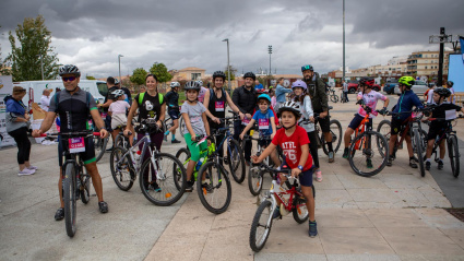 Jaén ha vuelto a vivir este domingo una jornada festiva sobre ruedas con la quinta edición del Día de la Bicicleta de CADENA 100