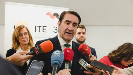 El consejero de Medio Ambiente, Vivienda y Ordenación del Territorio, Juan Carlos Suárez-Quiñones, inaugura el Congreso ITE+3R sobre los procesos de transformación de ciudades y territorios.