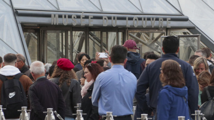 El museo del Louvre de París