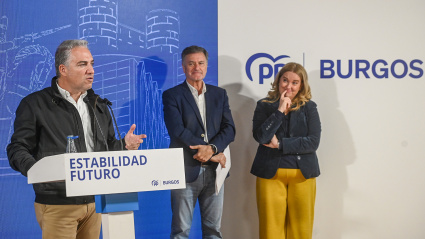 El vicesecretario nacional de Política Autonómica y Municipal y Análisis Electoral del PP, Elías Bendodo, mantiene una reunión con el PP de Burgos