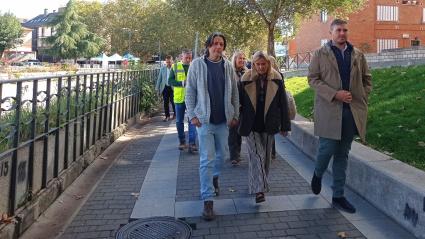 La alcaldesa y el edil de Medio Ambiente, junto al técnico municipal Guillermo Alonso, quien ha liderado el proyecto