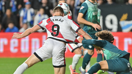 Agarrón a Alemao en el Rayo-Alavés