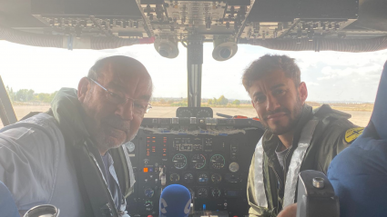 Ángel Expósito, dentro del Canadair CL-215