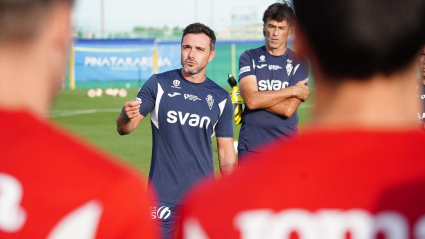 Adrián Colunga dirigió la sesión de entrenamiento en Pinatar Arena