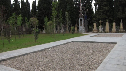 Consulta los horarios especiales de los cementerios de La Rioja para la festividad de Todos los Santos