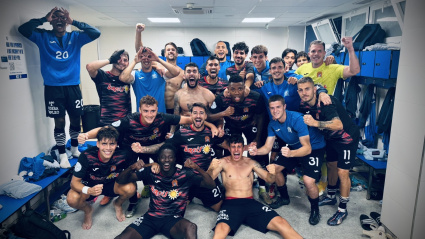 Celebración del Águilas FC una victoria esta temporada