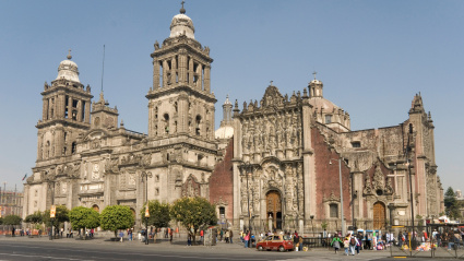 Catedral Metropolitana, Zocalo (Plaza de la Constitucion), Mexico City, Mexico