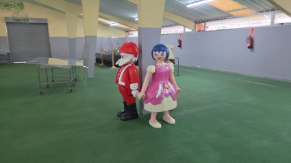 Montaje de la feria de Playmobil en Curtis (A Coruña)