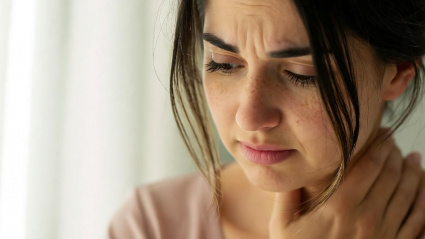 Dolor de garganta o tensión en el cuello son avisos de problemas con la voz