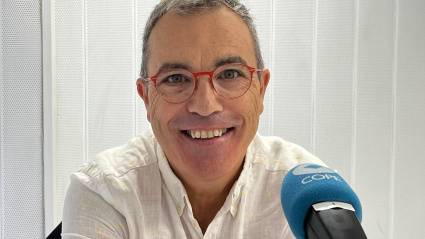 Adolfo Enríquez durante su visita a los estudios de COPE Santiago