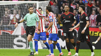 Hernández Maeso, durante el Atlético-Sevilla