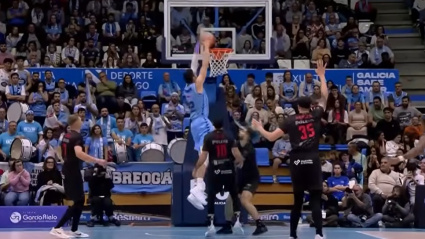 Asistencia de Russel y machaque de Brancovic