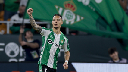 Antony celebra su gol en el Betis - Mallorca