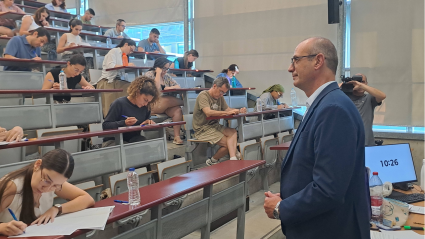 Una de las sedes donde se celebran las oposiciones a Secundaria en Murcia