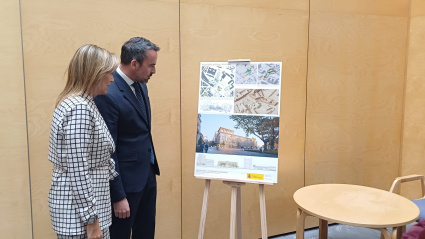 El secretario de Estado de Justicia, Manuel Olmedo, y la secretaria general para la Innovación y Calidad del Servicio Público de Justicia, Sofía Puente, presentan el proyecto final de la Ciudad de la Justicia de Valladolid.