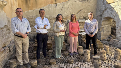 La alcaldesa de Baena, María Jesús Serrano, y la subdelegada del Gobierno en la provincia, Ana López