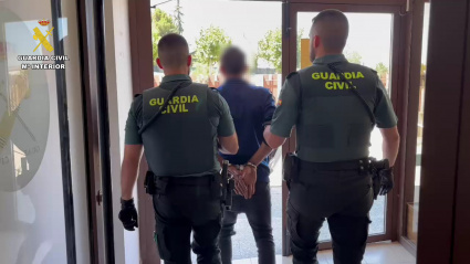 La Guardia Civil detiene a un delincuentemultirreincidente que volvió a delinquir trassalir de prisión