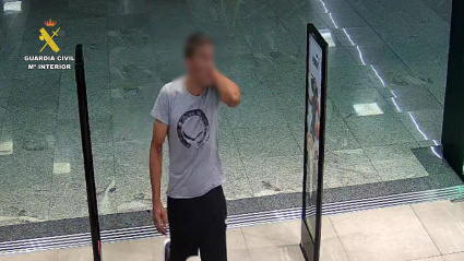 La Guardia Civil detiene a un delincuentemultirreincidente que volvió a delinquir trassalir de prisión