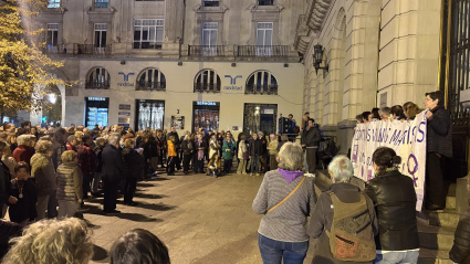 La sociedad zaragozana muestra su repulsa horas después del asesinato machista de Eugenia