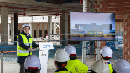 El presidente de la Junta de Castilla y León, Alfonso Fernández Mañueco, visita las obras del nuevo Hospital de Aranda de Duero