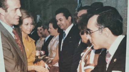 Cacharro Pardo saluda al Rey Juan Carlos