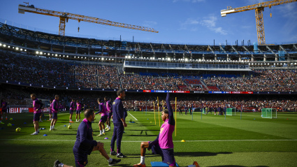 Alrededor de 23.000 espectadores, han acudido este viernes al Spotify Camp Nou.