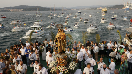 Procesión marítima de la Virgen del Carmen en la ria de Marín (Pontevedra)