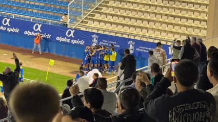 Celebración de los jugadores del CF Lorca Deportiva del 2-1