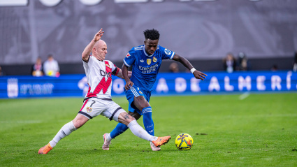 Vinicius e Isi Palazón, en el Rayo - Real Madrid