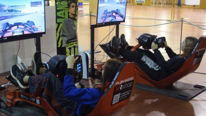 Zona EGames amb simuladors a la Mollerussa Lan Party