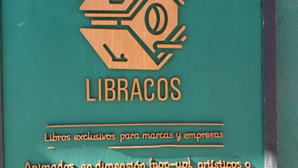 Silvia, propietaria de Libracos, tiene alumnos por todo el mundo