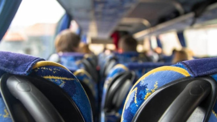 Familias de Lucillos y Montearagón reclaman una ruta propia para los escolares que van al IES