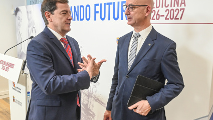 El presidente de la Junta de Castilla y León, Alfonso Fernández Mañueco, se reúne con el rector de la Universidad de Burgos, José Miguel García Pérez