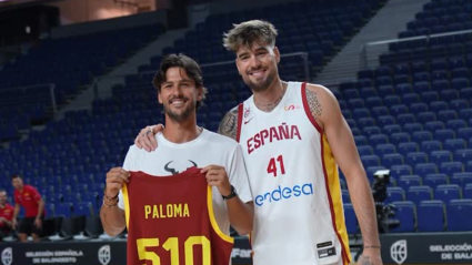 Ángel Gómez Merino con Juancho Hernangómez