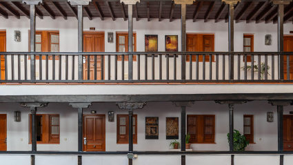 Imagen de recurso de una antigua corrala convertida en hotel, en Granada