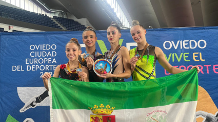 Gimnastas de Almendralejo en la competición de Oviedo