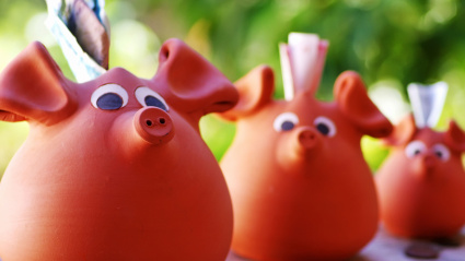 Imagen de varias huchas de ahorro