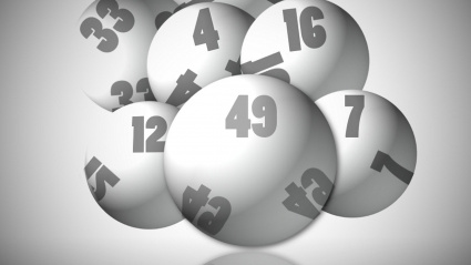 Desde hace años, los premios de lotería están gravados con un impuesto del 20%, lo que reduce el importe neto del 'Gordo' de 400.000 euros a 328.000 euros.