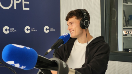 El duro camino de David González hasta convertirse en pieza clave del Burgos CF: "Recuerdo a mis padres irse llorando de vuelta a casa"