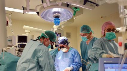 (Foto de ARCHIVO)Intervención en el Hospital Germans Trias i PujolREMITIDA / HANDOUT por HOSPITAL GERMANS TRIASFotografía remitida a medios de comunicación exclusivamente para ilustrar la noticia a la que hace referencia la imagen, y citando la procedencia de la imagen en la firma14/5/2019