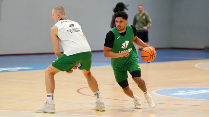 Castañeda empieza a estar cuestionado